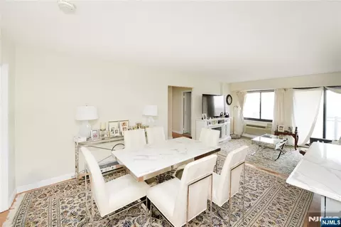 125 Prospect Ave #10C, Hackensack, NJ 07601