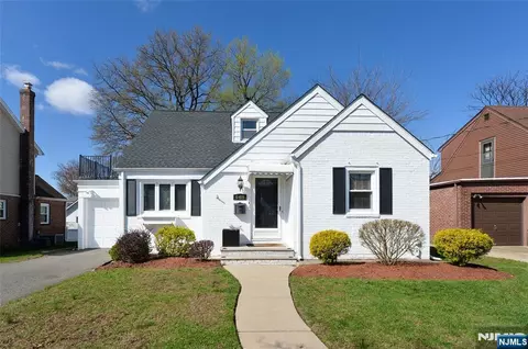 5-18 6th St, Fair Lawn, NJ 07410