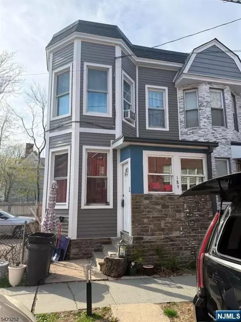 189 Duane St, Orange, NJ 07050