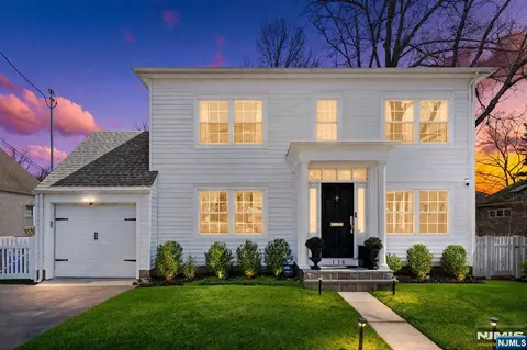 138 Brookside Ave, Cresskill, NJ 07626