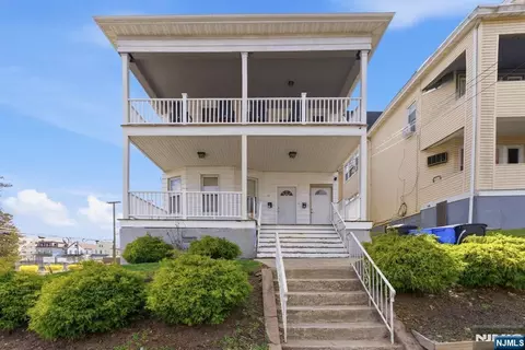 61 Aycrigg Ave, Passaic, NJ 07055