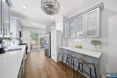 42 Spring Valley Ave, Hackensack, NJ 07601