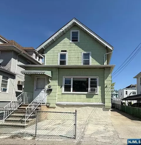 216 74th St, North Bergen, NJ 07047