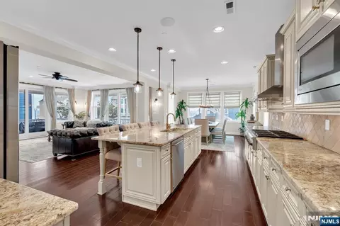21 Ocean Ter, Long Branch, NJ 07740