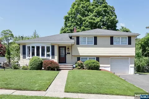 30 Brookfield Rd, Dumont, NJ 07628