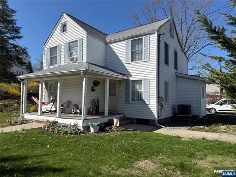 12 Storms Ave, Haskell, NJ 07420