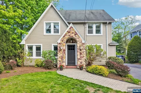 243 Lincoln Ave, Ridgewood, NJ 07450