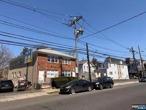 810 18th Ave, Irvington, NJ 07111