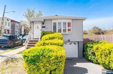 1701 79th St, North Bergen, NJ 07047
