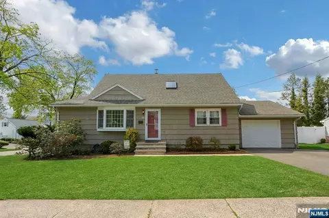 16 Addicks Rd, Westwood, NJ 07675