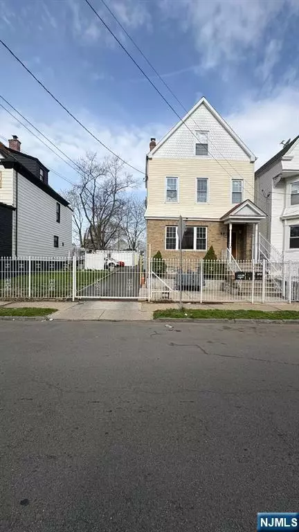 87-89 Ellis Ave, Irvington, NJ 07111
