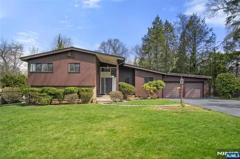 970 Soldier Hill Rd, Emerson, NJ 07630
