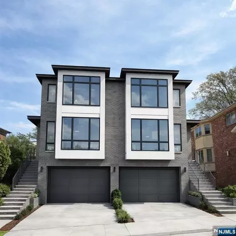 156 Morningside Ln #B, Palisades Park, NJ 07650