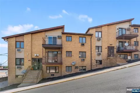 1616 74th St #206, North Bergen, NJ 07047