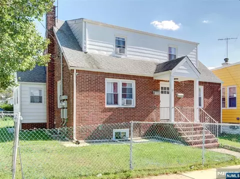 38 Orchard Pl, Irvington, NJ 07111