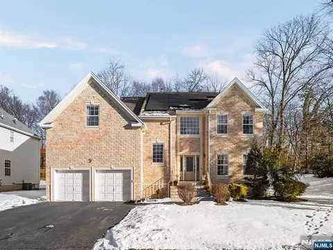7 Patrick Ave, Emerson, NJ 07630