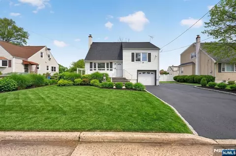 514 Melrose Ave, Middlesex, NJ 08846