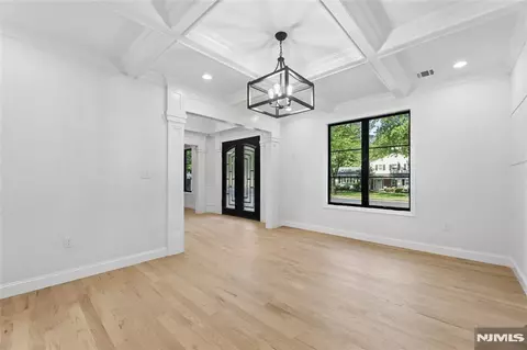 Entry Way - 532 Hobart Rd, Paramus, NJ 07652 photo 5 of 17