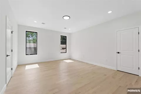 Bedroom - 532 Hobart Rd, Paramus, NJ 07652 photo 4 of 4
