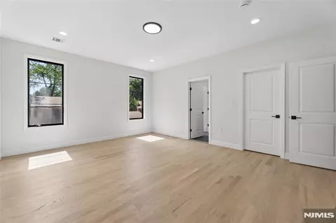 Other - 532 Hobart Rd, Paramus, NJ 07652 photo 5 of 10