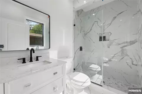 Bath - 532 Hobart Rd, Paramus, NJ 07652 photo 1 of 5
