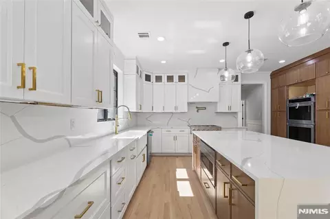 Other - 532 Hobart Rd, Paramus, NJ 07652 photo 1 of 10