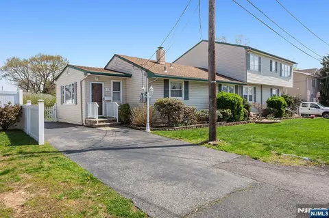 17 Obal Ave, Elmwood Park, NJ 07407