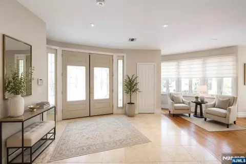 Entry Way - 290 Dunkerhook Rd, Paramus, NJ 07652 photo 1 of 13