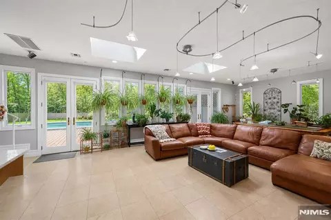 Other - 290 Dunkerhook Rd, Paramus, NJ 07652 photo 2 of 11