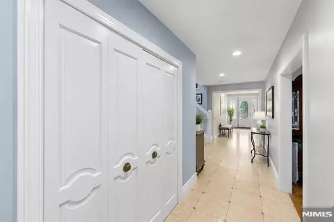 Entry Way - 290 Dunkerhook Rd, Paramus, NJ 07652 photo 7 of 14
