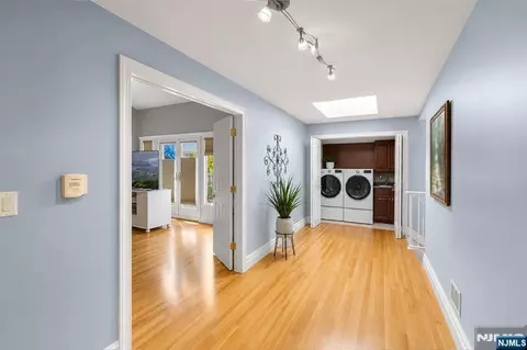 Entry Way - 290 Dunkerhook Rd, Paramus, NJ 07652 photo 9 of 13