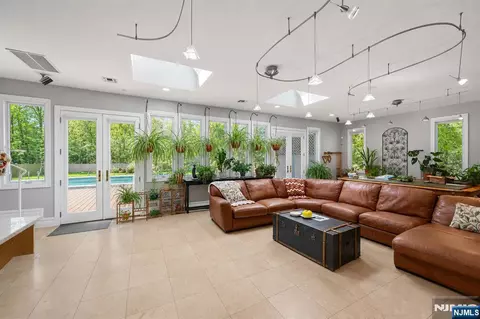 Other - 290 Dunkerhook Rd, Paramus, NJ 07652 photo 1 of 6