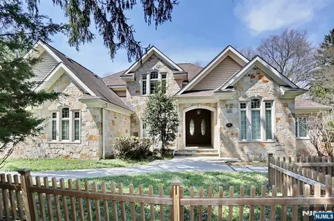 285 E Saddle River Rd, Saddle River, NJ 07458
