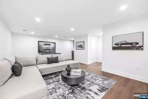 Other - 11 Gabriel Ct #11, Paramus, NJ 07652 photo 14 of 17