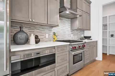 Kitchen - 11 Gabriel Ct #11, Paramus, NJ 07652 photo 1 of 1