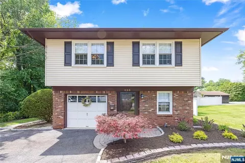 623 Hillsdale Ave, Hillsdale, NJ 07642