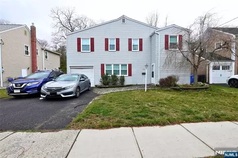 410 Burlington Rd, Paramus, NJ 07652 photo 1