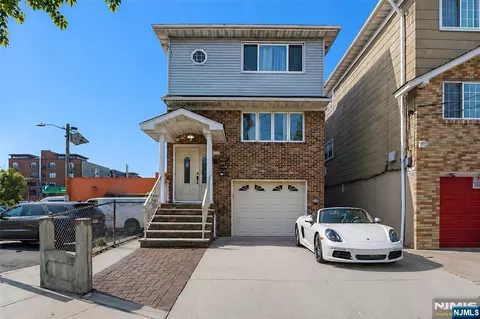 331 Essex St, Harrison, NJ 07029
