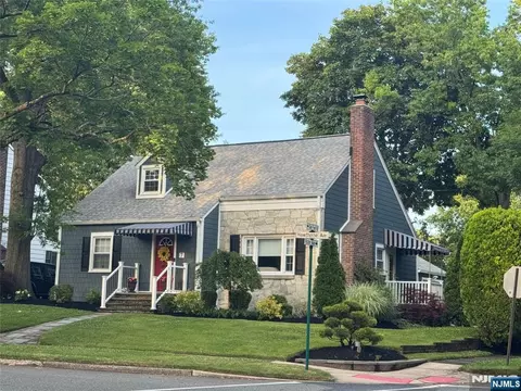 7 Hawthorne Ave, Glen Ridge, NJ 07028