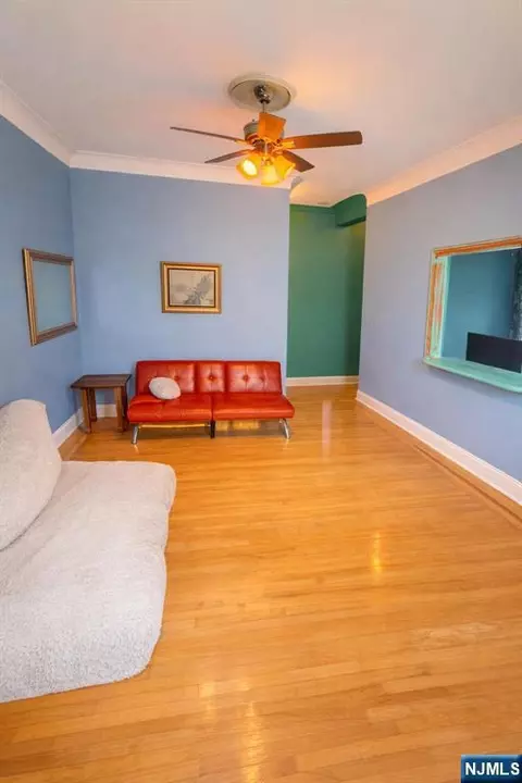107 Kensington #102, Jersey City, NJ 07304
