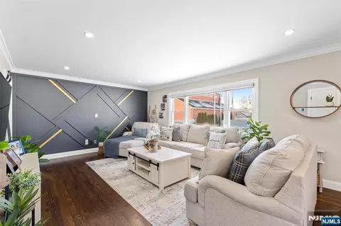 112 Garibaldi Ave, Lodi, NJ 07644