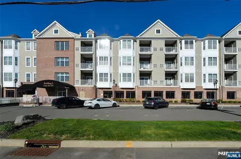 503 Bushes Ln, Elmwood Park, NJ 07407