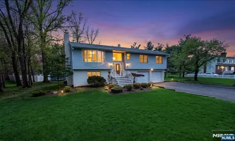28 Taylor, Woodland Park, NJ 07424