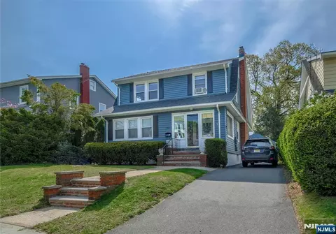 383 Park Ave, Rutherford, NJ 07070