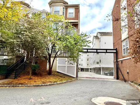 201 Dey St #126, Harrison, NJ 07029