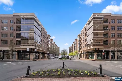 22 Ave At Port Imperial #204, West New York, NJ 07093