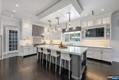 Kitchen - 236 E Saddle River Rd, Saddle River, NJ 07458 photo 2 of 4