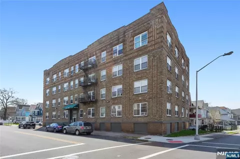 133 Maple Ave #405, East Orange, NJ 07017