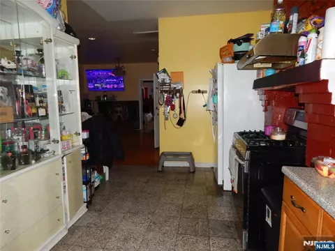 615 Harrison Ave, Harrison, NJ 07029
