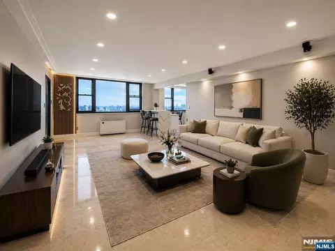 250 Gorge Rd #29L, Cliffside Park, NJ 07010